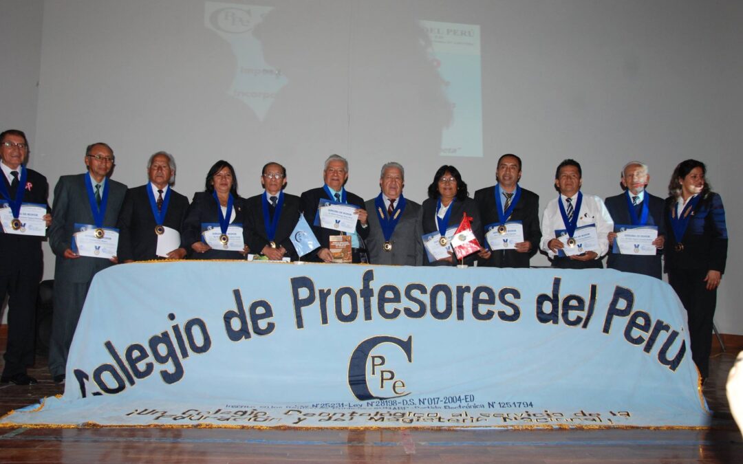 Ceremonia por el Día del Maestro y  Medalla de Honor CPPe 2017
