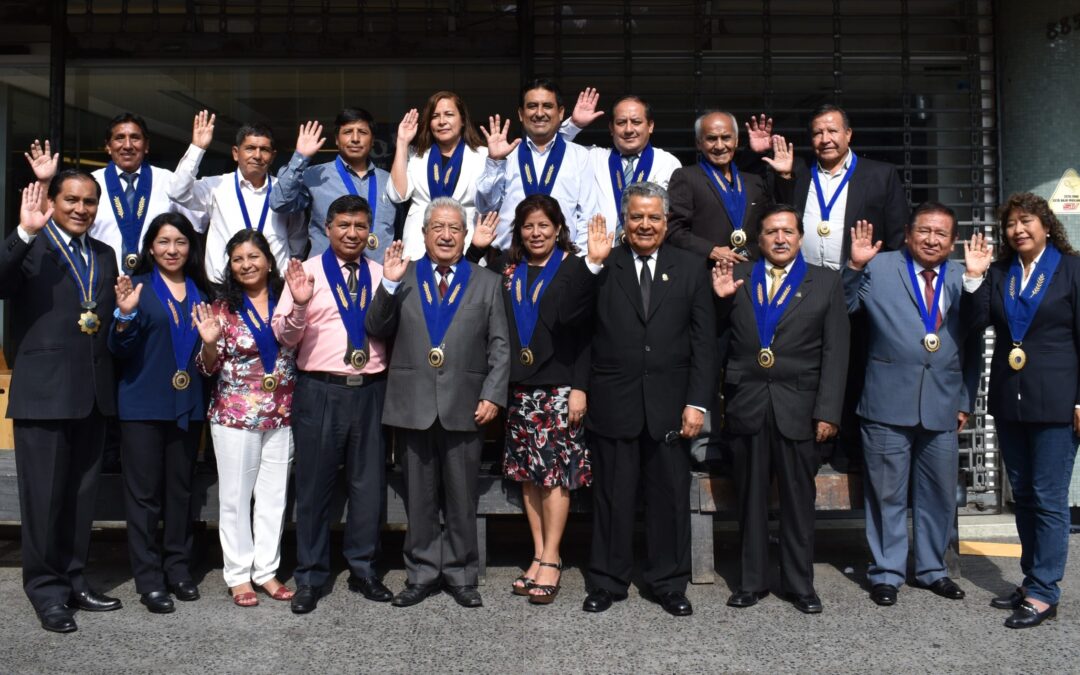 ESTAMOS CULMINANDO NUESTRA GESTIÓN GRACIAS MAESTROS, EDUCADORES PROFESIONALES